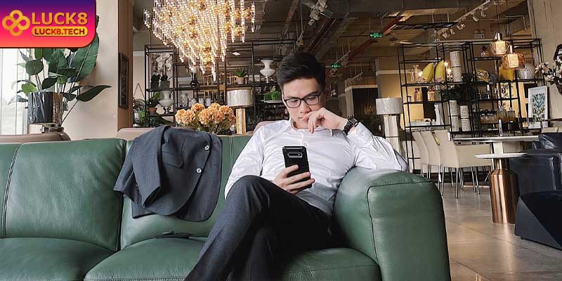 CEO Nguyễn Quốc Hoàng – Nhà Xây Dựng Thương Hiệu Trang Game LUCK8 4 Ceo Nguyễn Quốc Hoàng - Nhà lãnh đạo đa tài Luck8